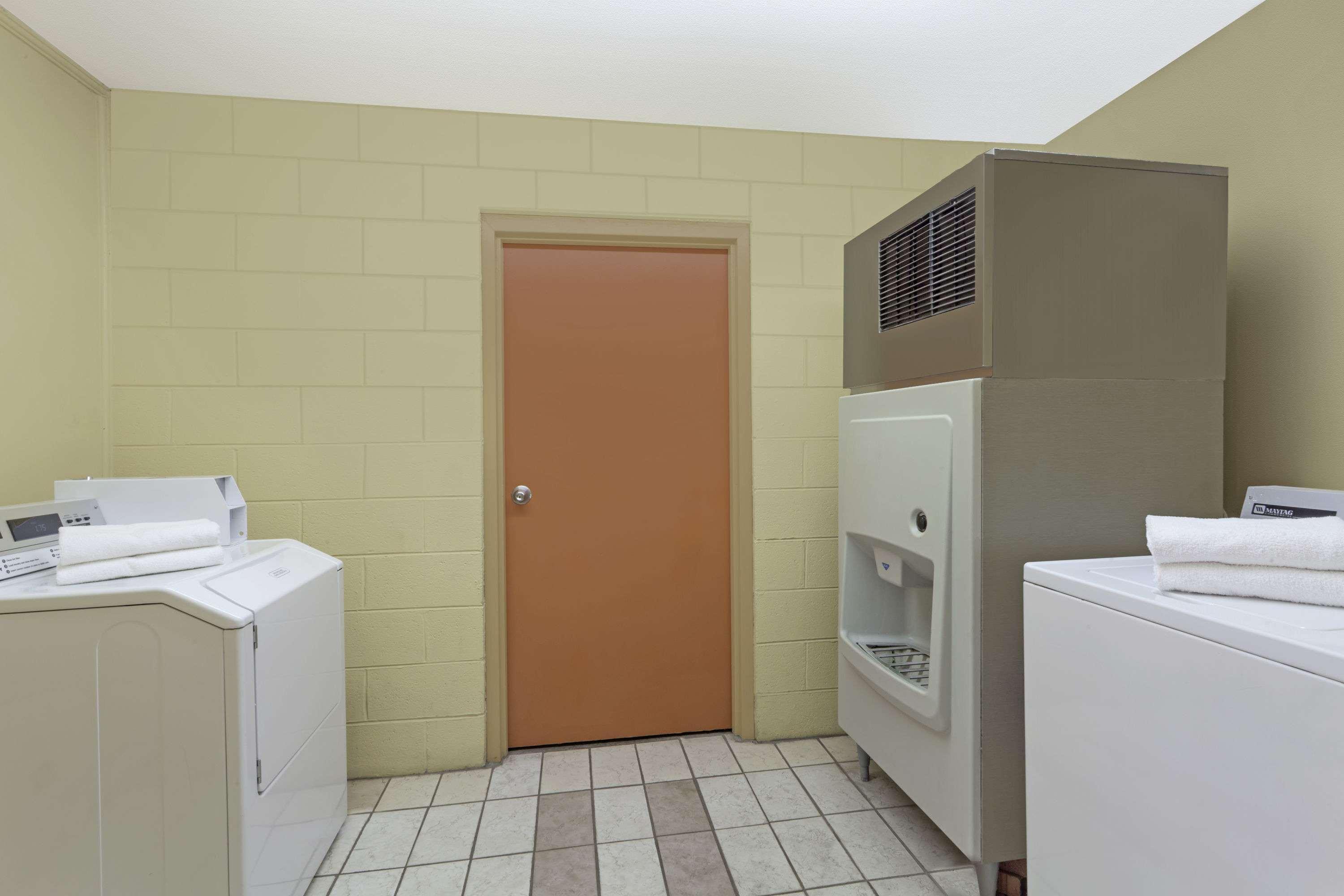 Days Inn By Wyndham Lenoir City Extérieur photo