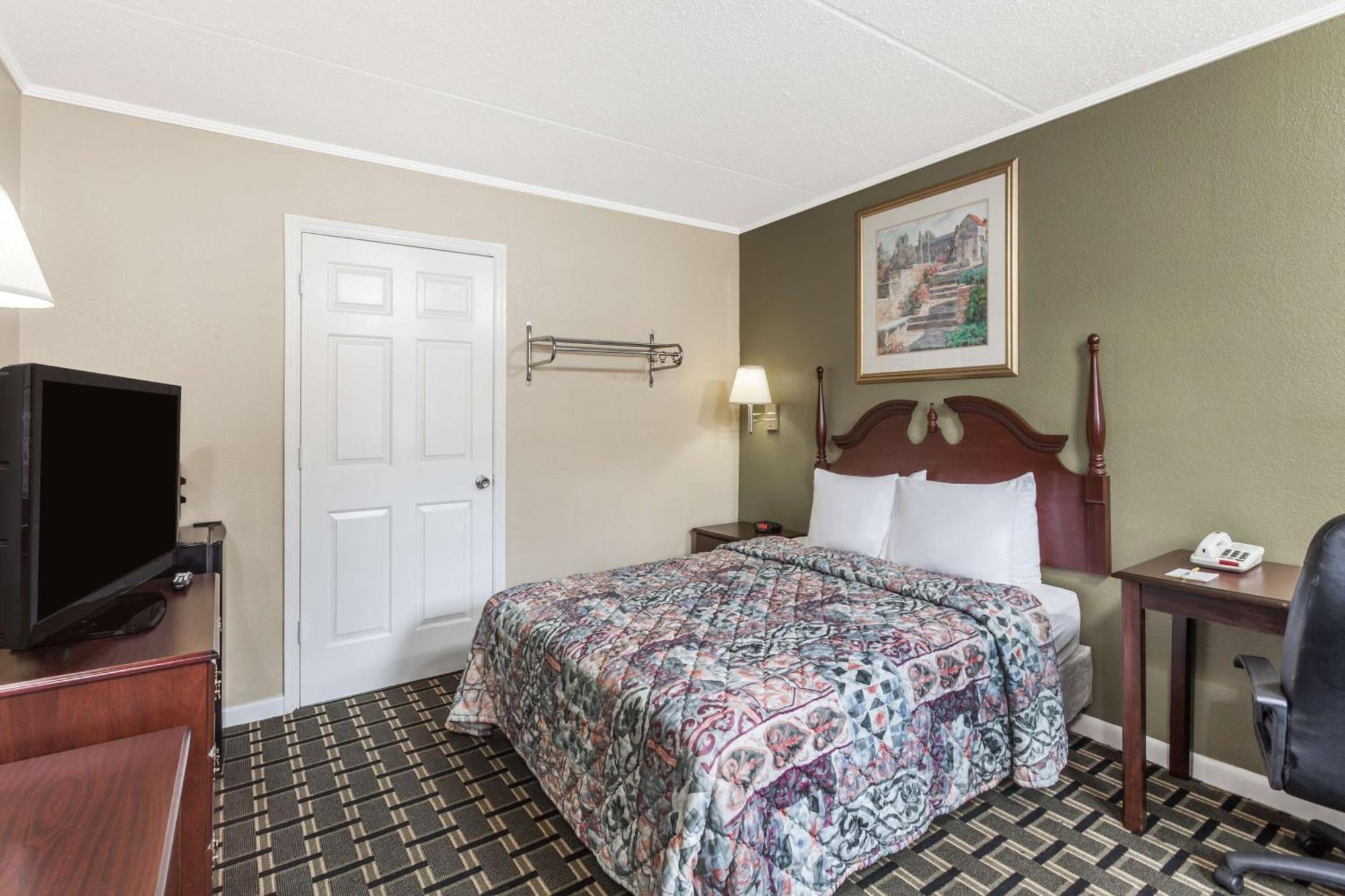 Days Inn By Wyndham Lenoir City Extérieur photo