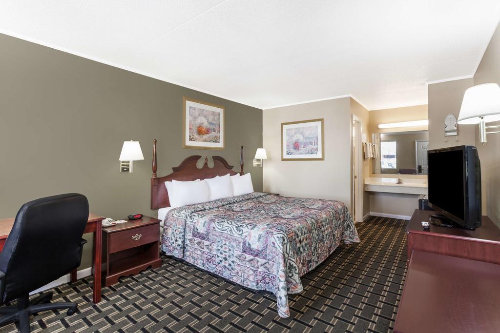 Days Inn By Wyndham Lenoir City Extérieur photo